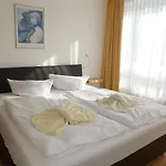 Hotel apartamentowy Appartementhaus Binzer Sterne 3*