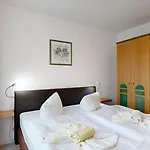 Hotel apartamentowy Appartementhaus Binzer Sterne