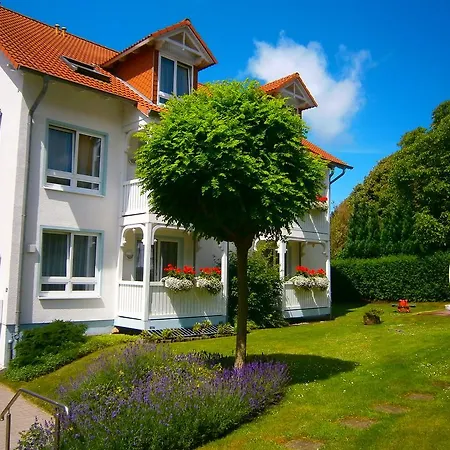 Appartementhaus Binzer Sterne Ξενοδοχείο με διαμερίσματα