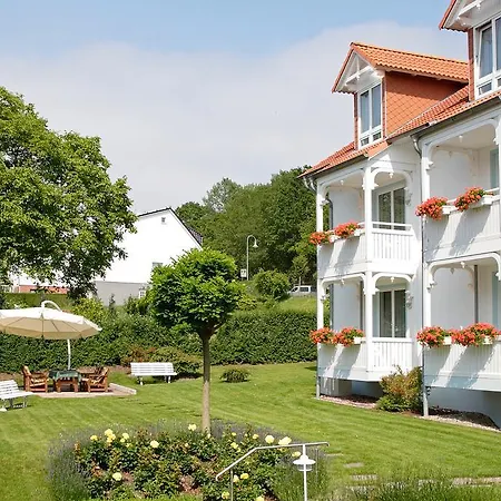 Appartementhaus Binzer Sterne 3* بينز