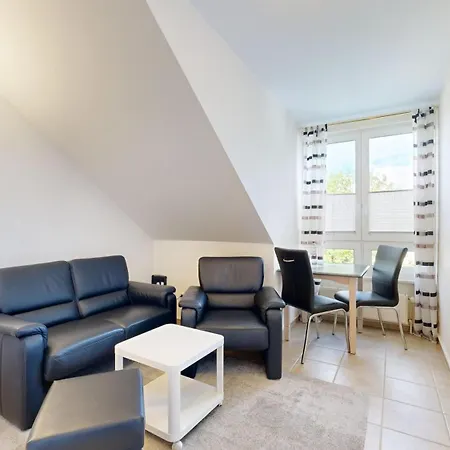 Aparthotel Apartmenthaus Binzer Sterne 3*
