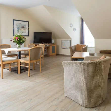 Appartementhaus Binzer Sterne Aparthotel